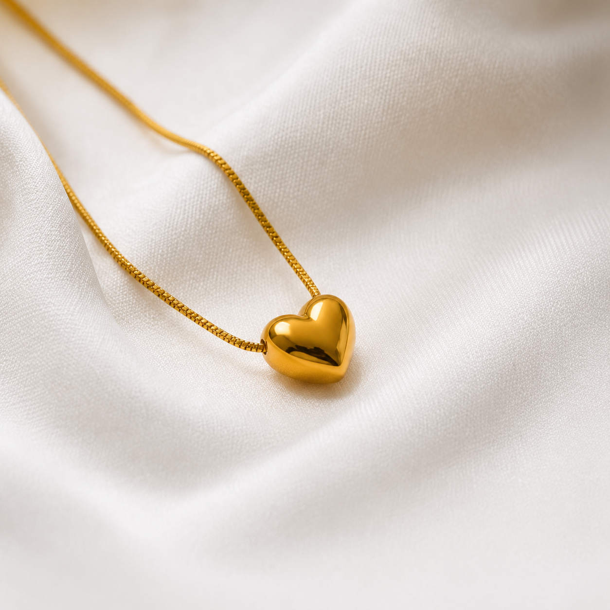 HEART NECKLACE