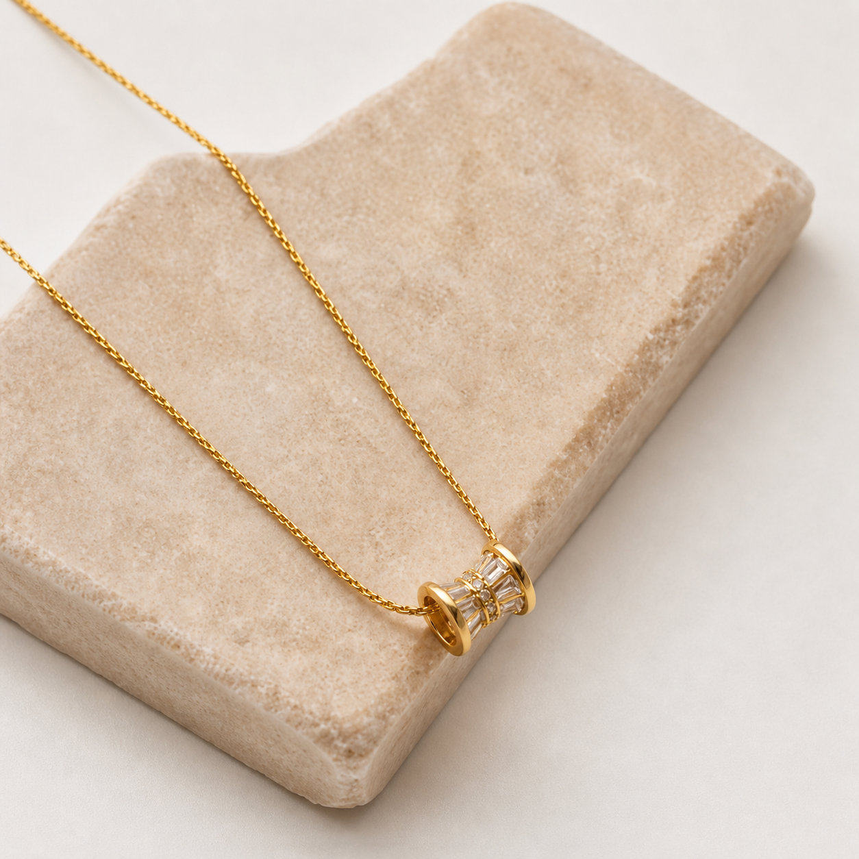 AURA LUXE NECKLACE
