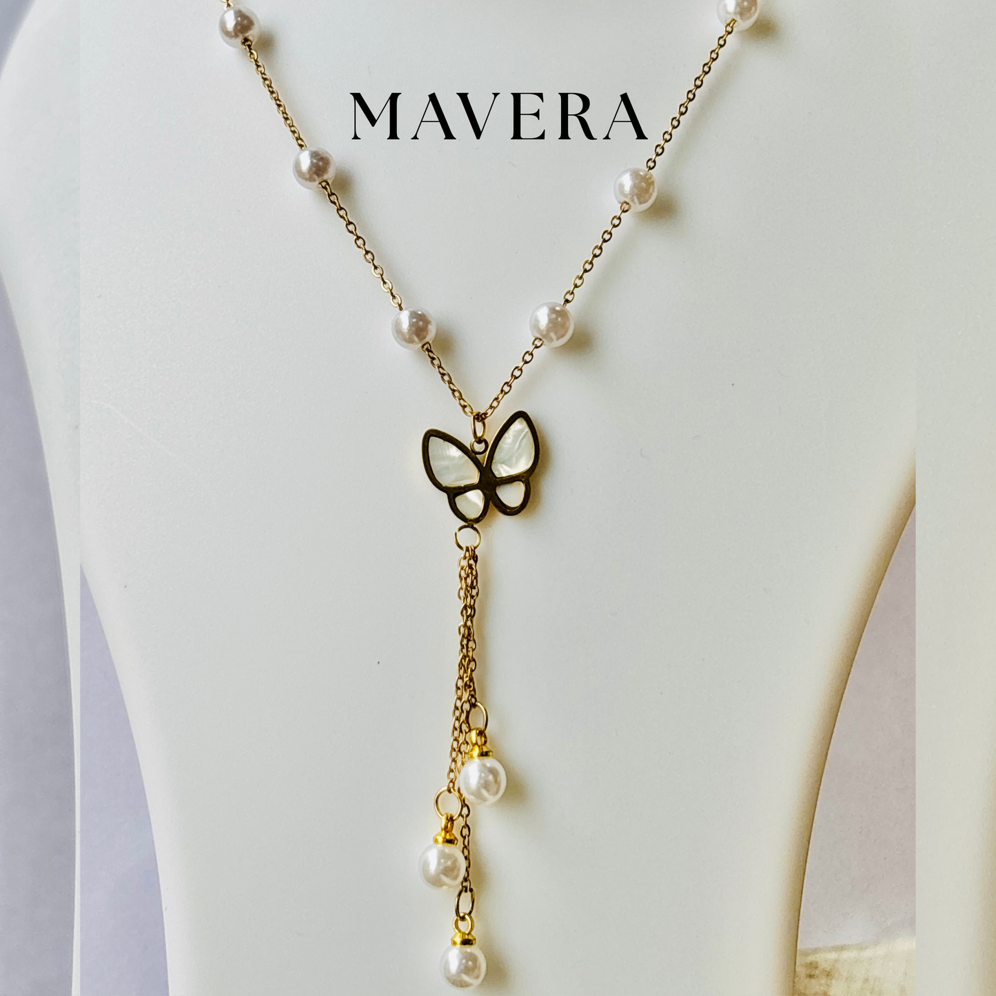BUTTERFLY PEARLS NECKLACE