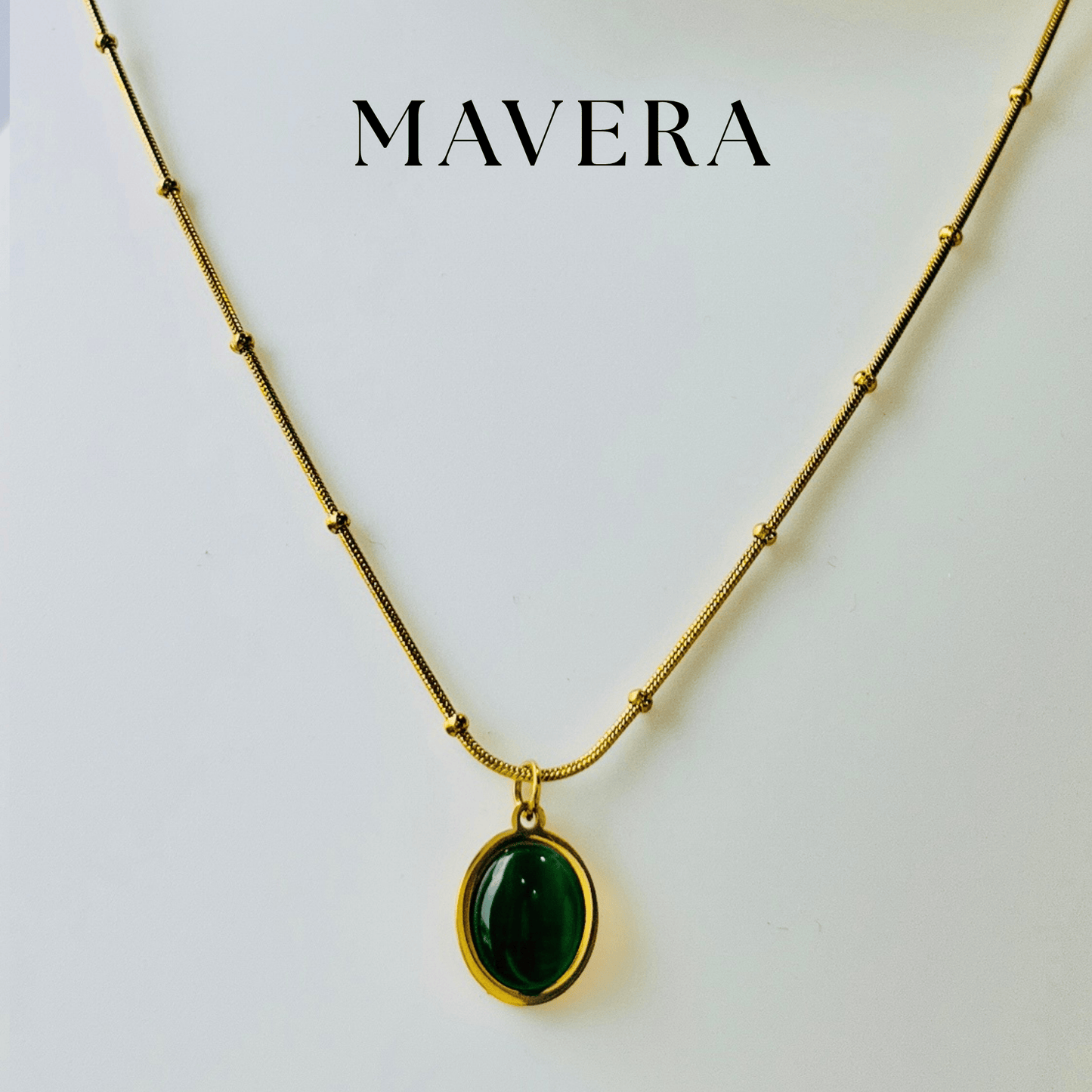 CRYSTAL OVAL NECKLACE