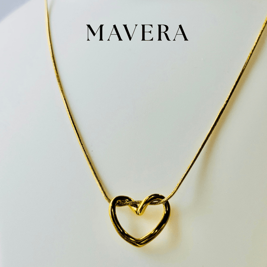 QUEEN'S HEART NECKLACE