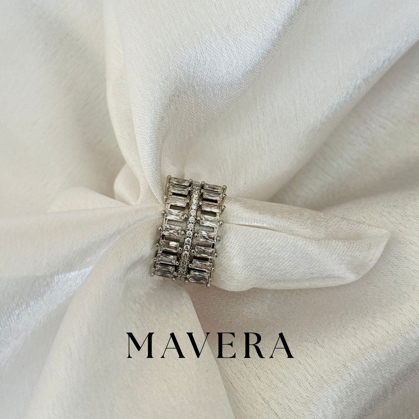 ROYAL SILVER KOREAN RING