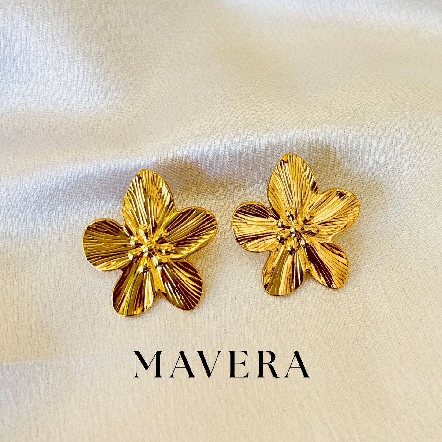 LUXE PETAL BLOOM EARRINGS