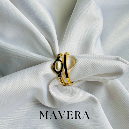 PEAEL OVAL SHAPE RING