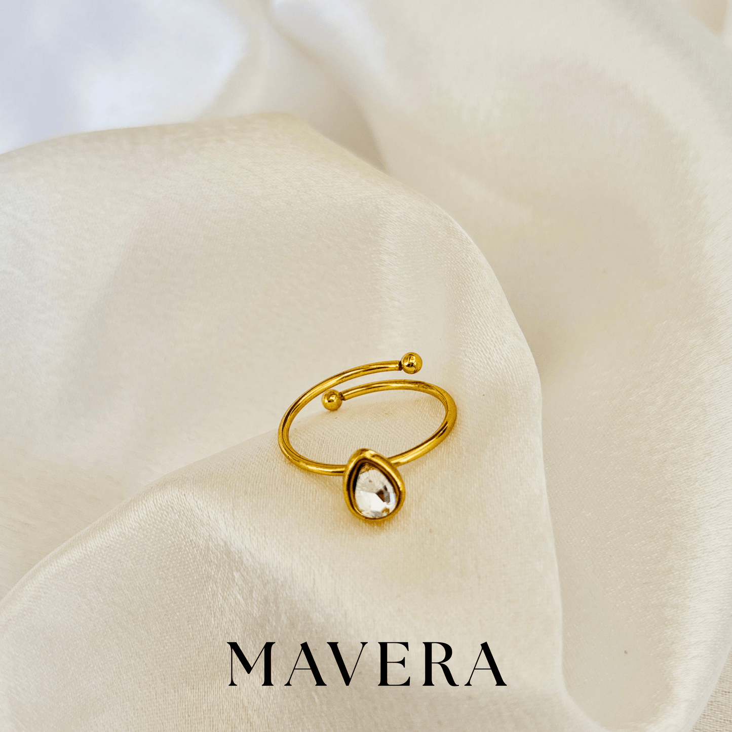 IVORY OVAL ADJUSTABLE RING