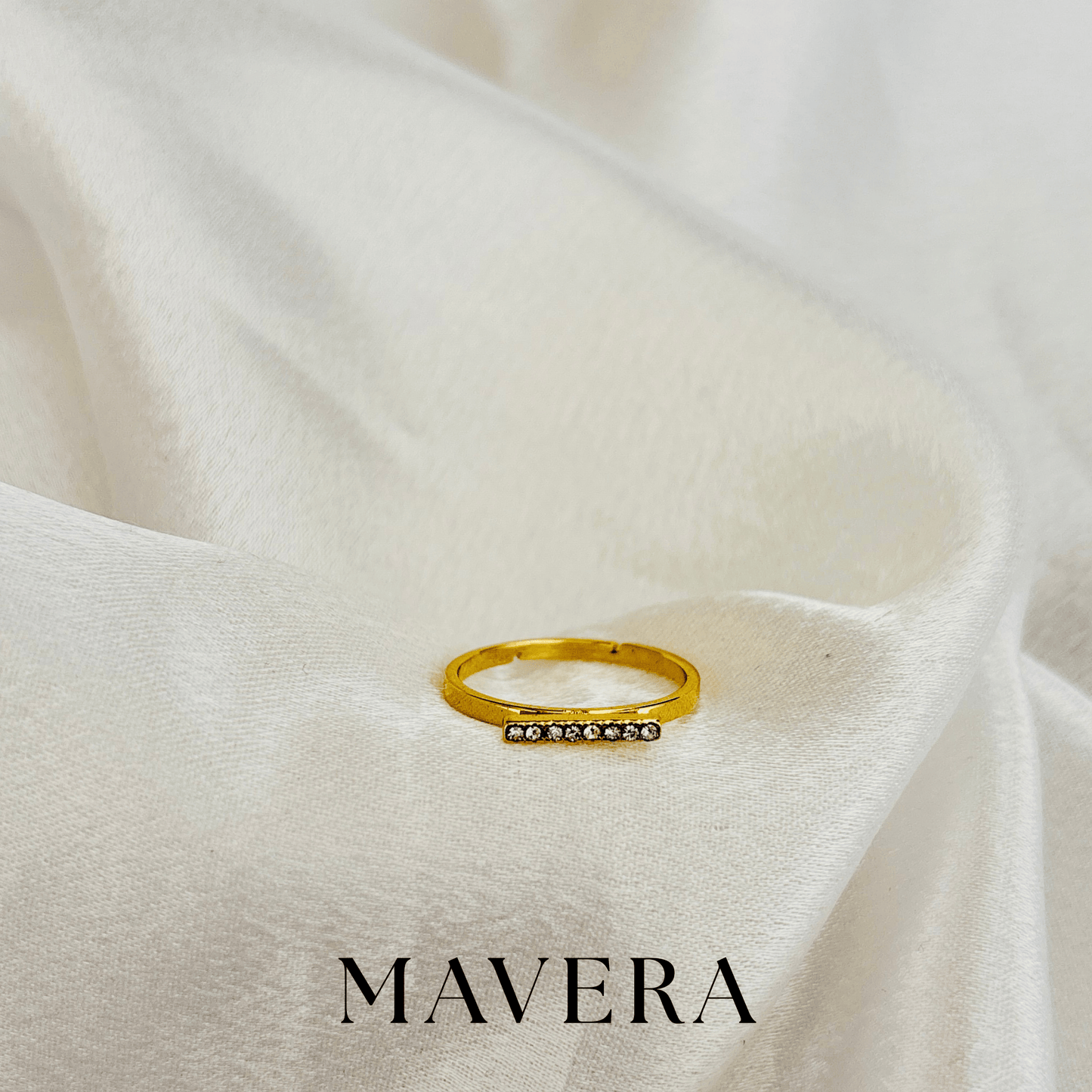 IVORY LINE ADJUSTABLE RING