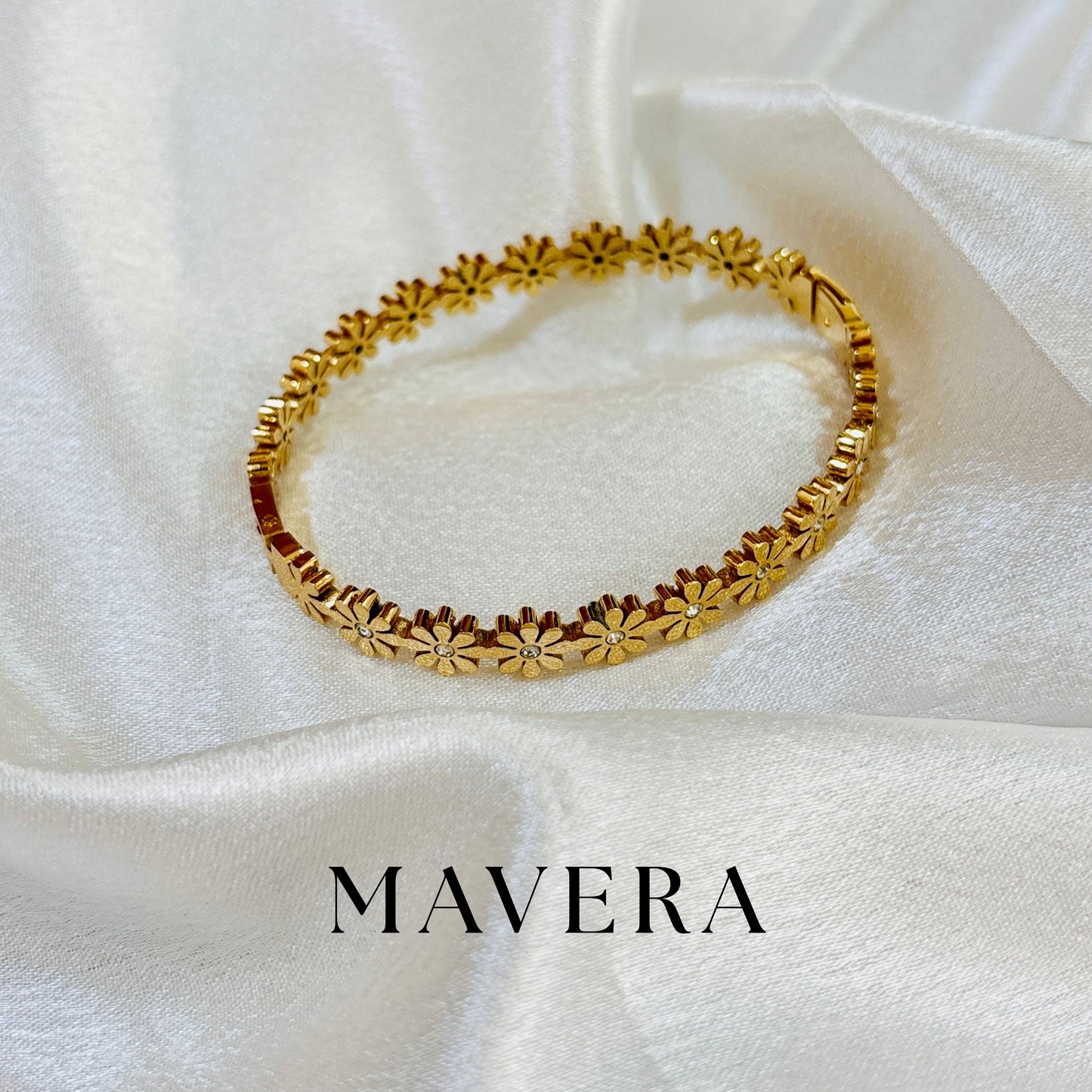 MILLER SPARKLING FLOWER BRACELET