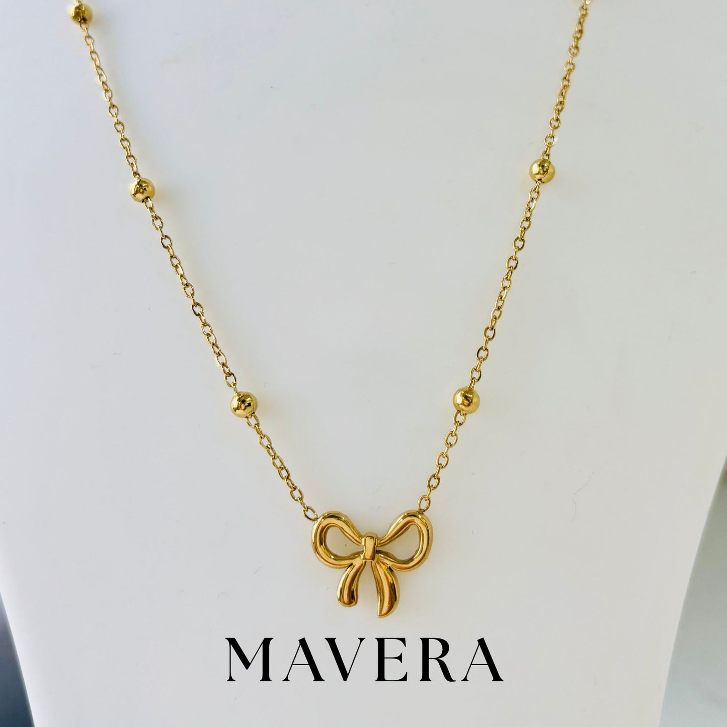 LOVE BOW NECKLACE