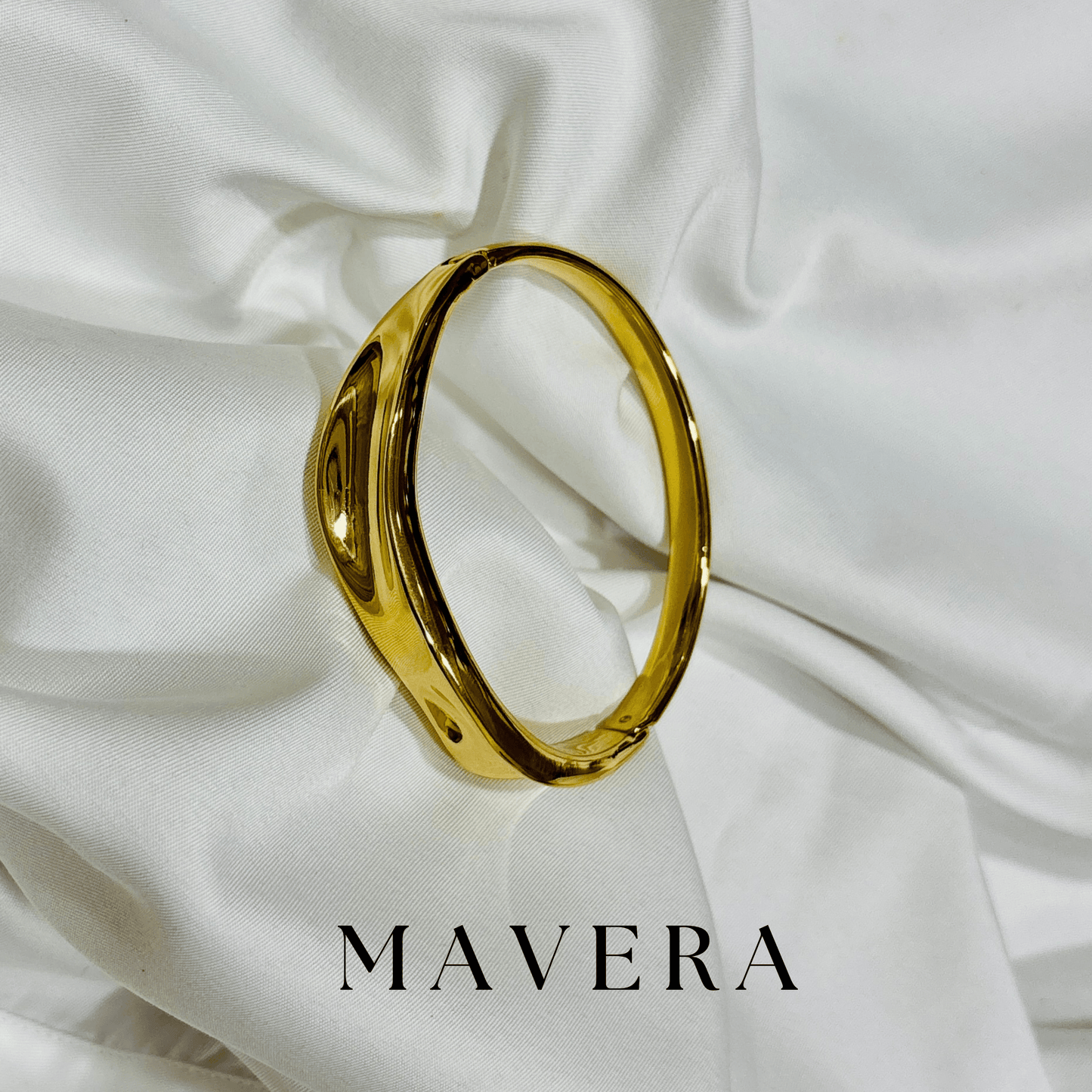 Halo Curve Bracelet