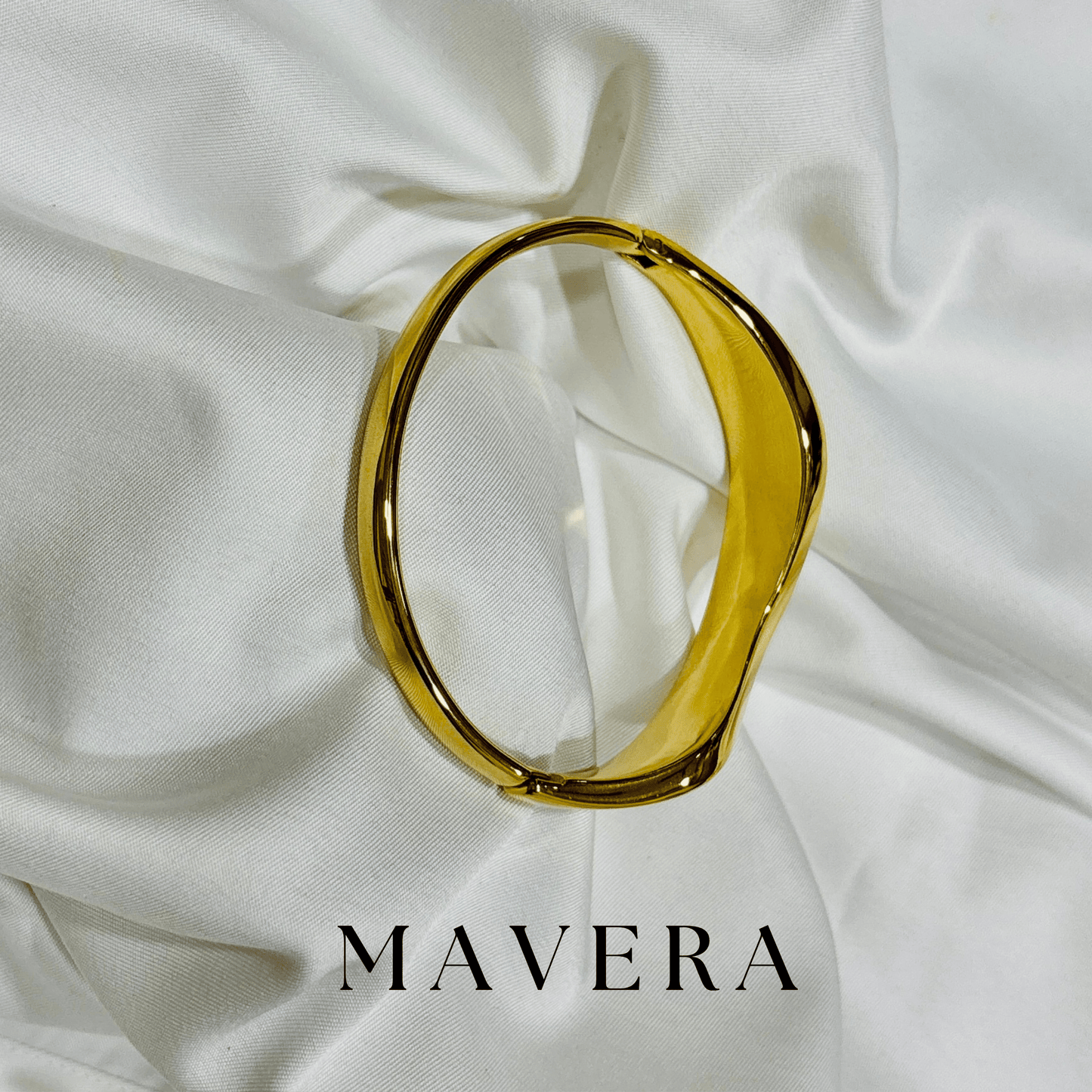 Halo Curve Bracelet