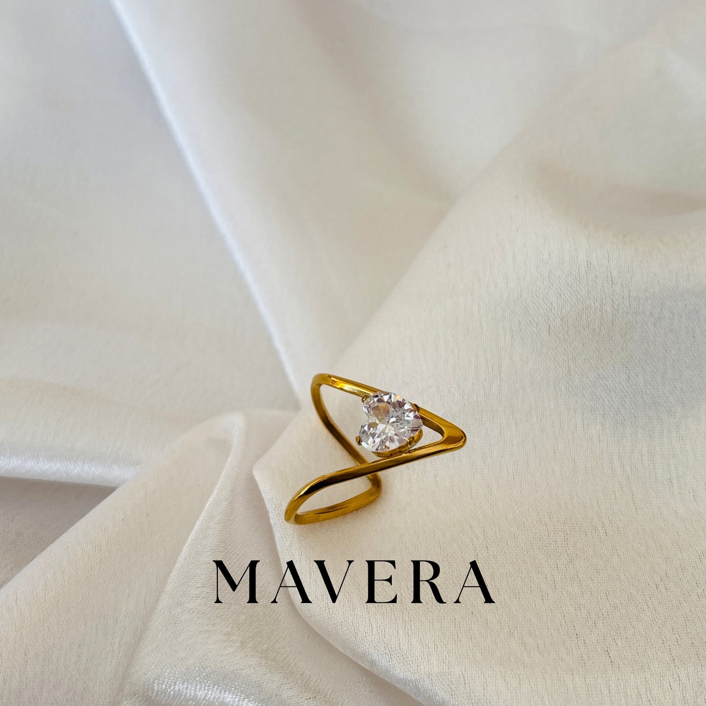 TRENDY VEE DIAMOND RING