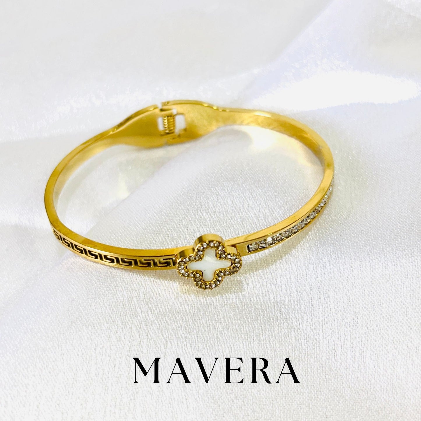 FLOWER BRACELET