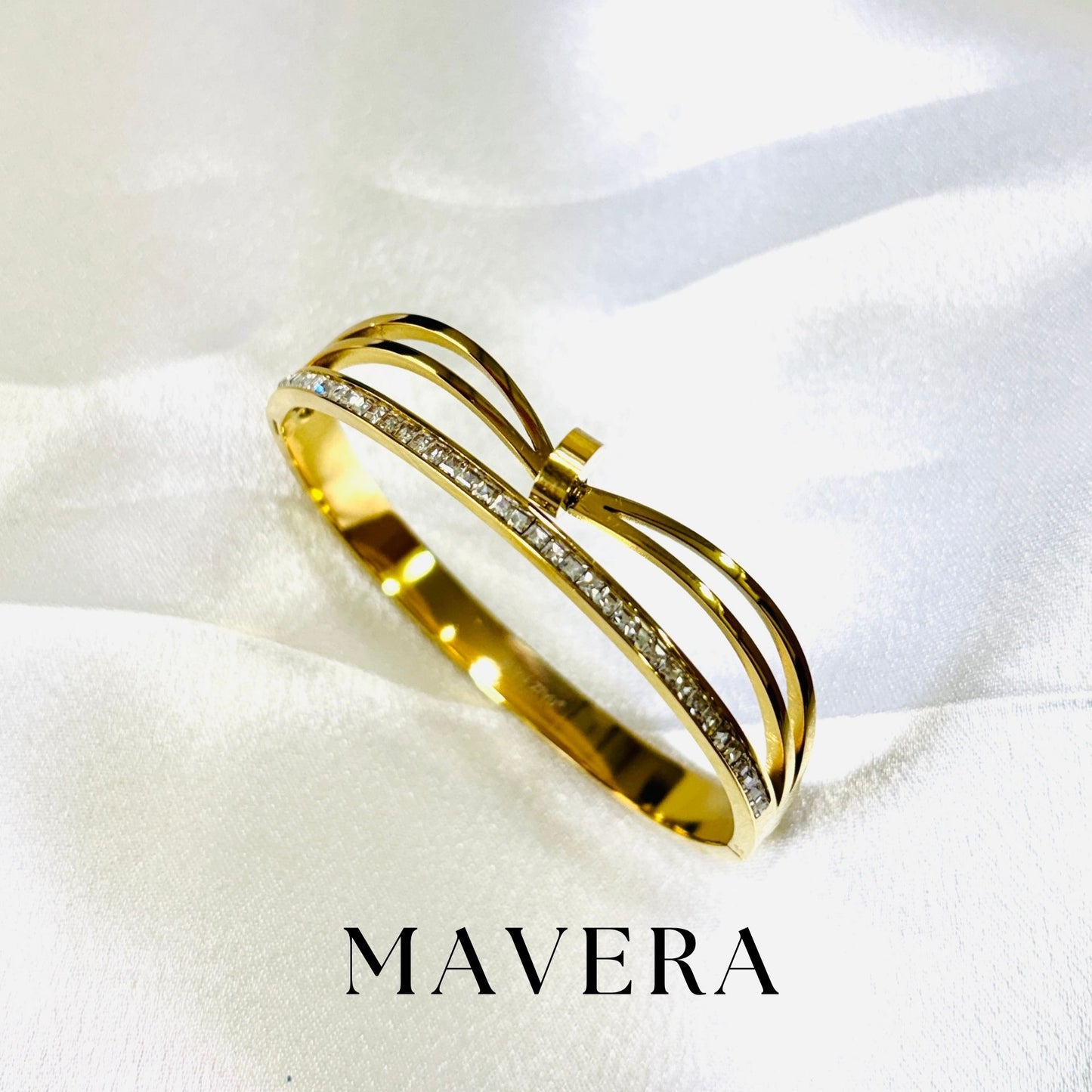 BOW BRACELETS