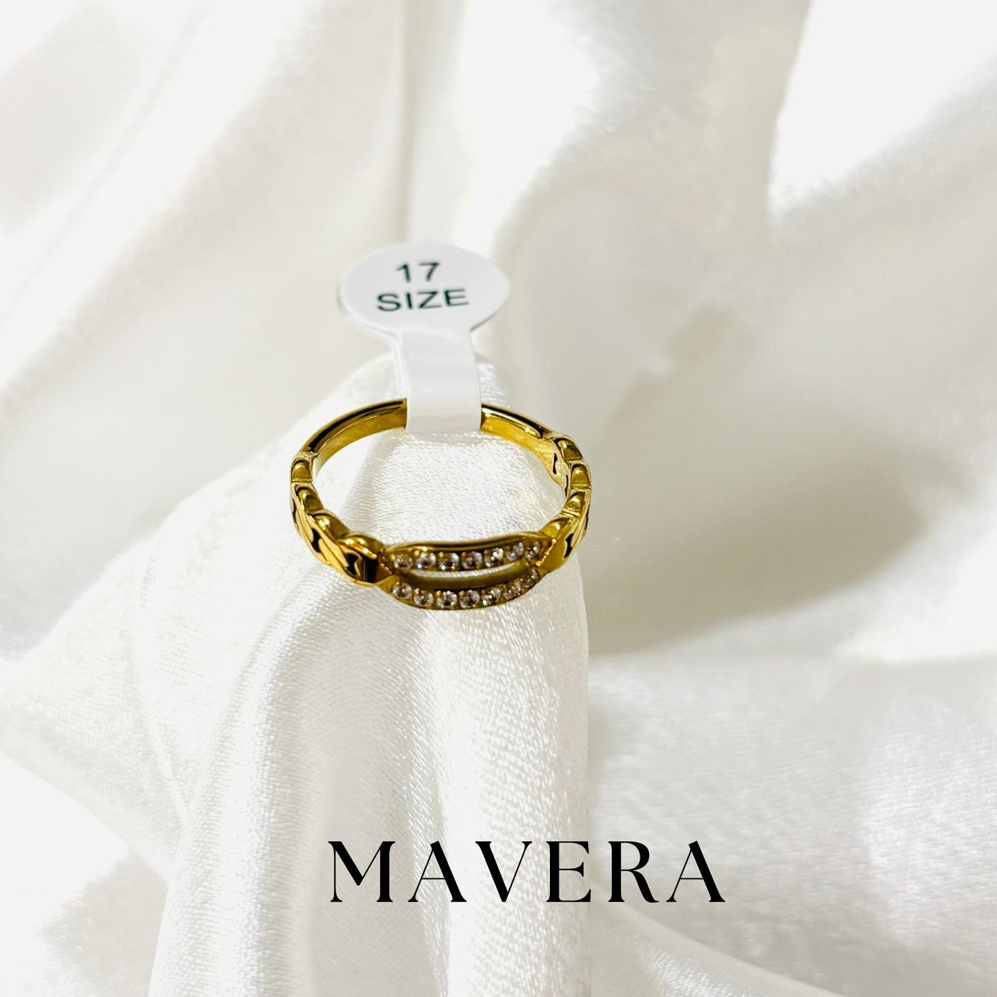 LINKED GRACE RING
