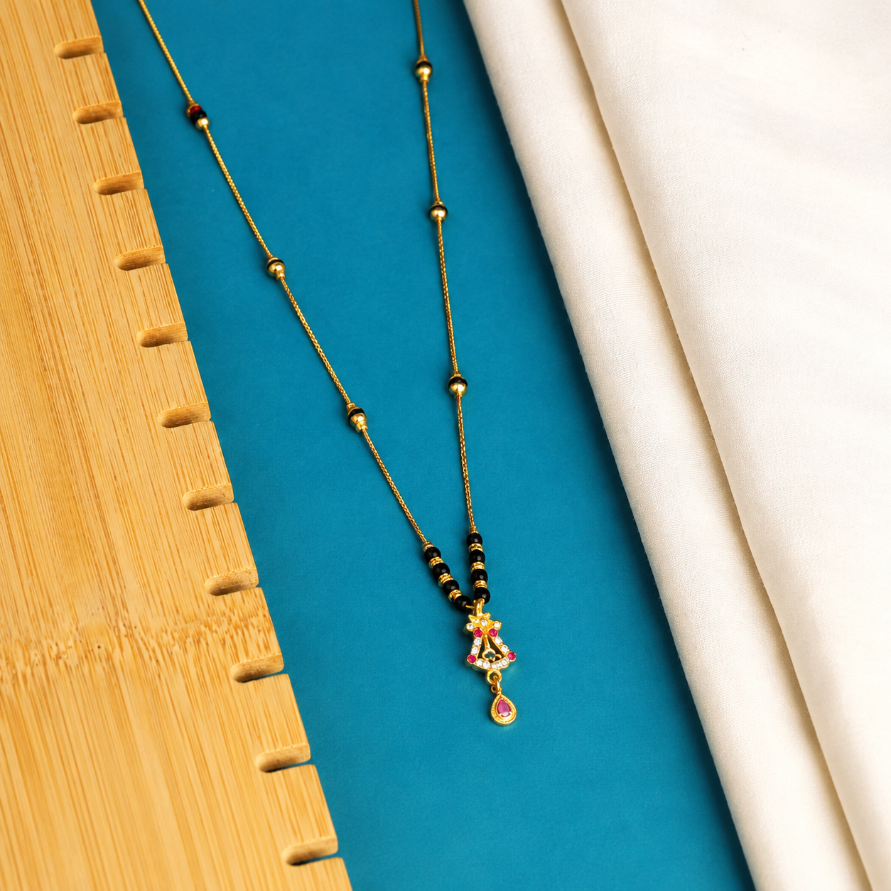 ROSETTE MANGALSUTRA
