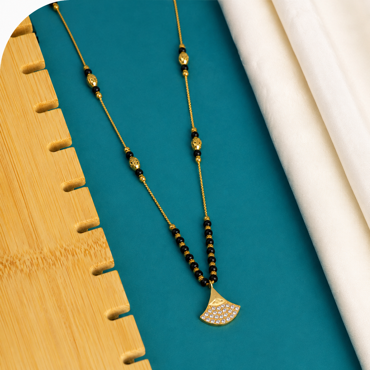 NOOR BAR MANGALSUTRA