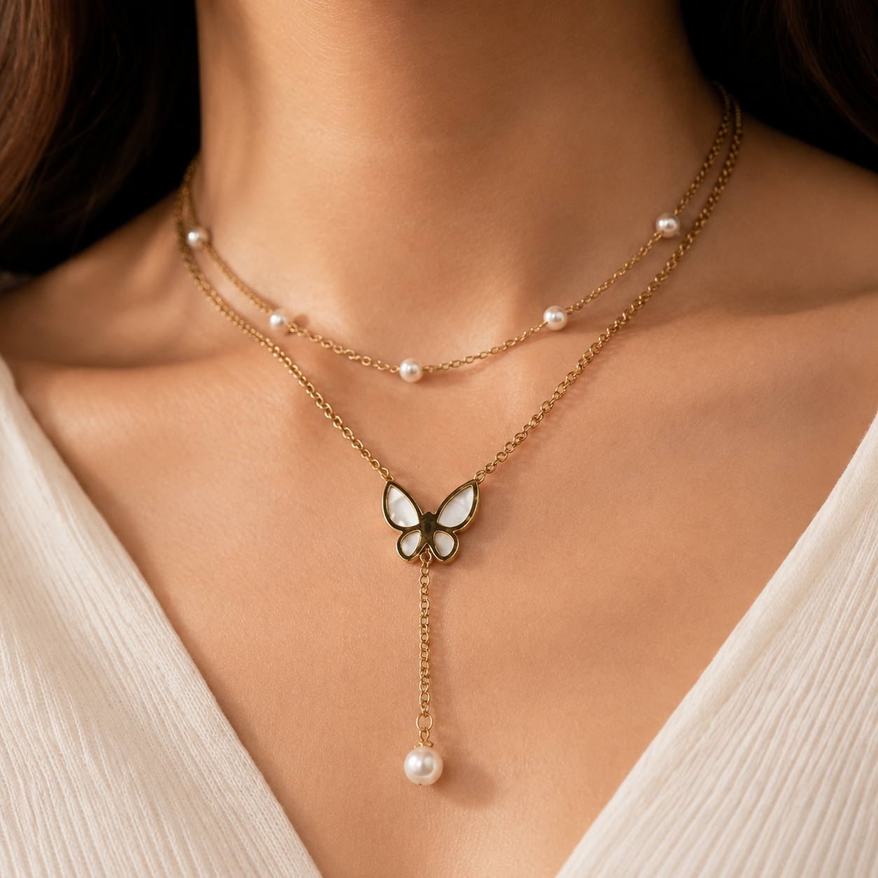 LUNA BUTTERFLY NECKLACE