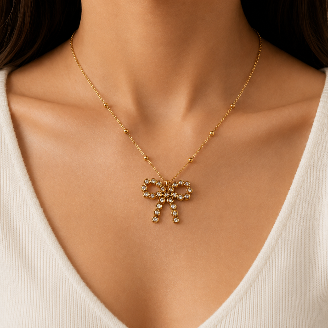 LUNA KNOT NECKLACE
