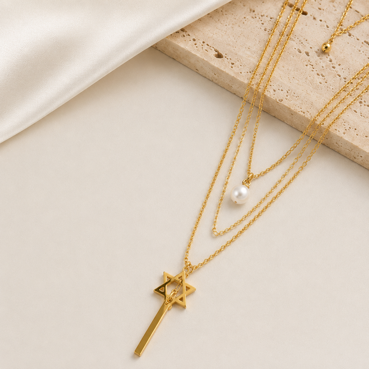 STAR LUXE NECKLACE