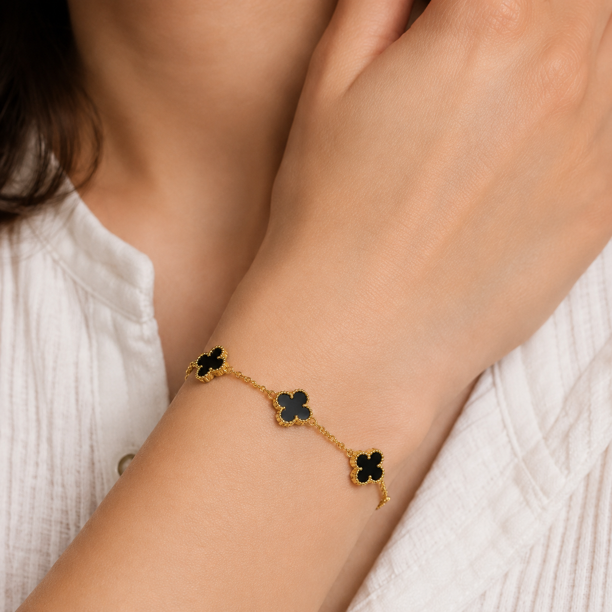 BAUBLE CLISTER BRACELET