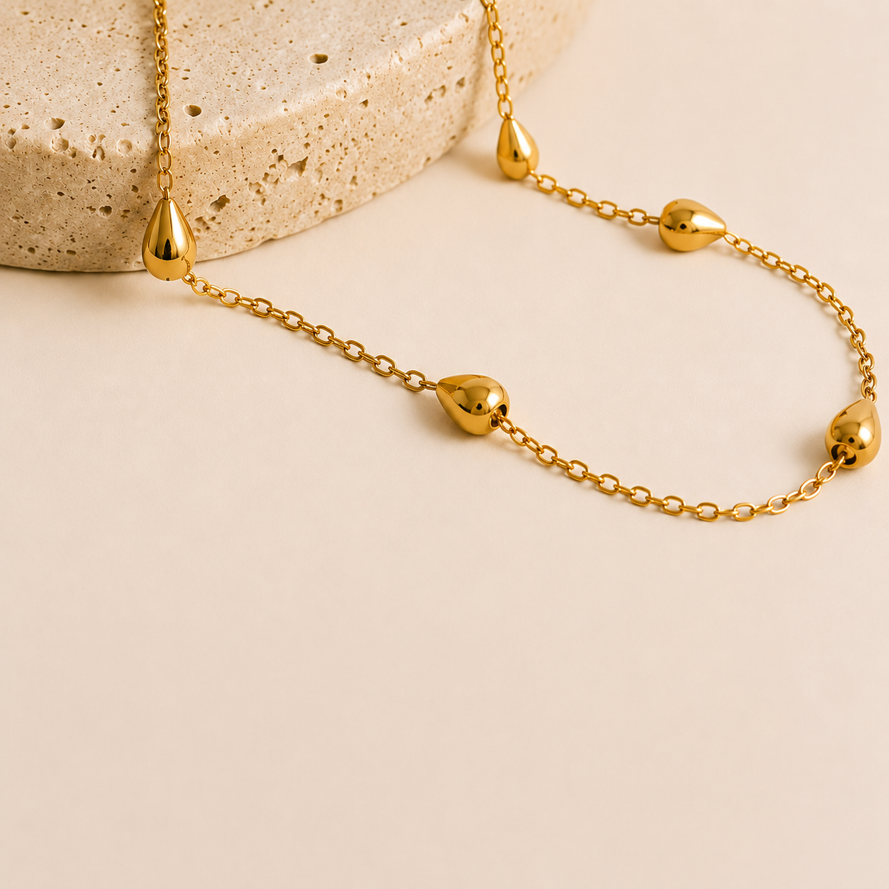 SOFT DRIP NECKLACE
