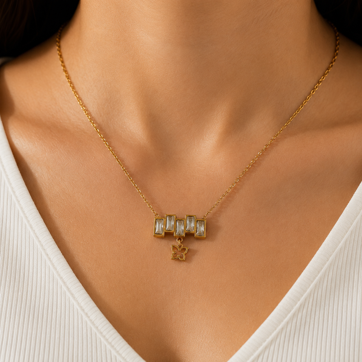 CRYSTAL COIL NECKLACE