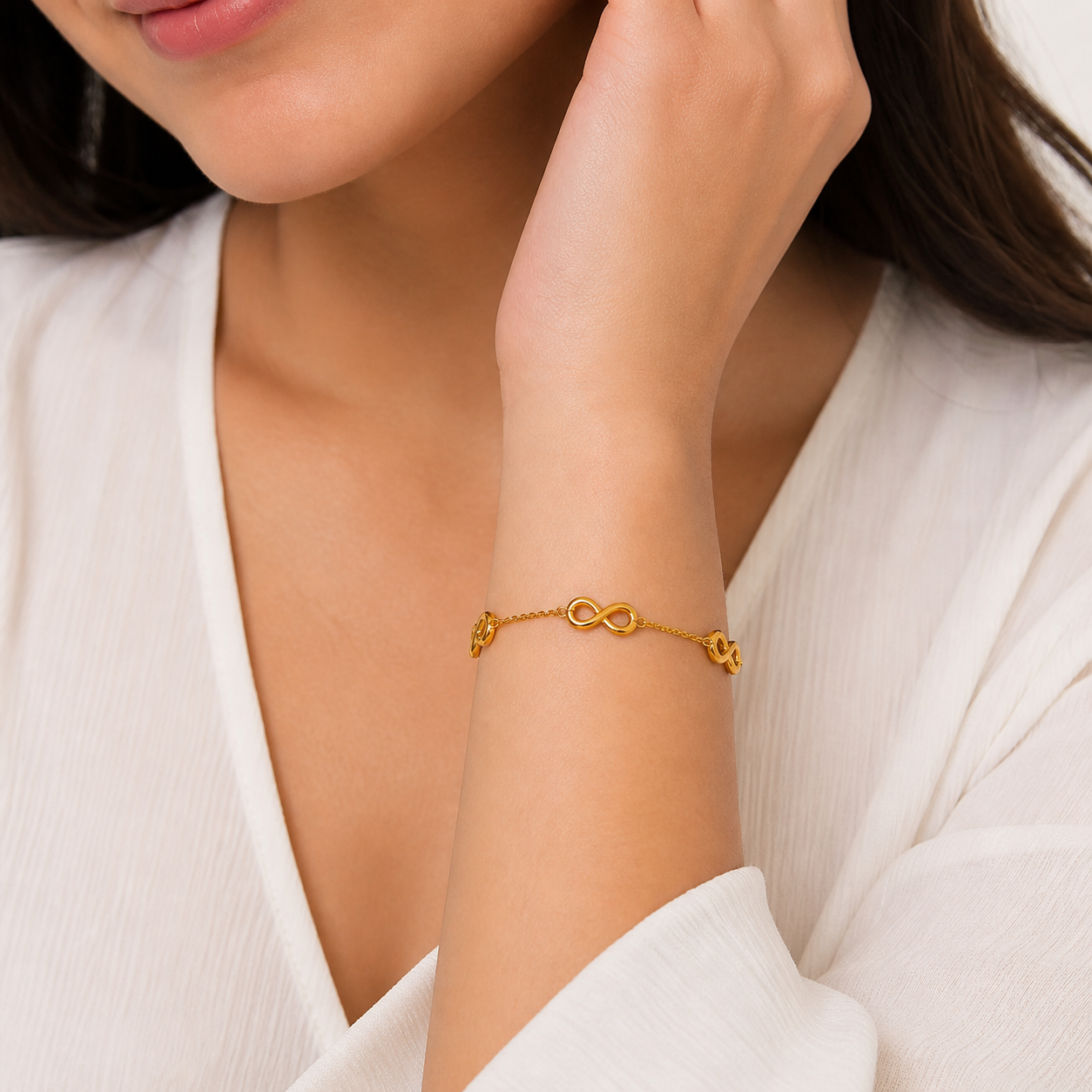 INFINITY CHAIN BRACELET