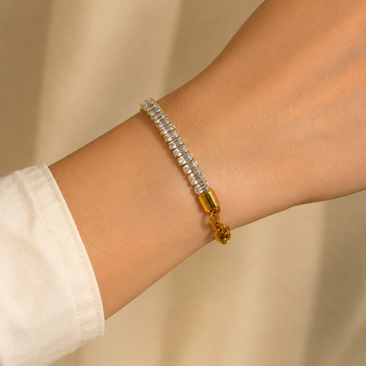 DIAMOND GLEAM CHAIN BRACELET