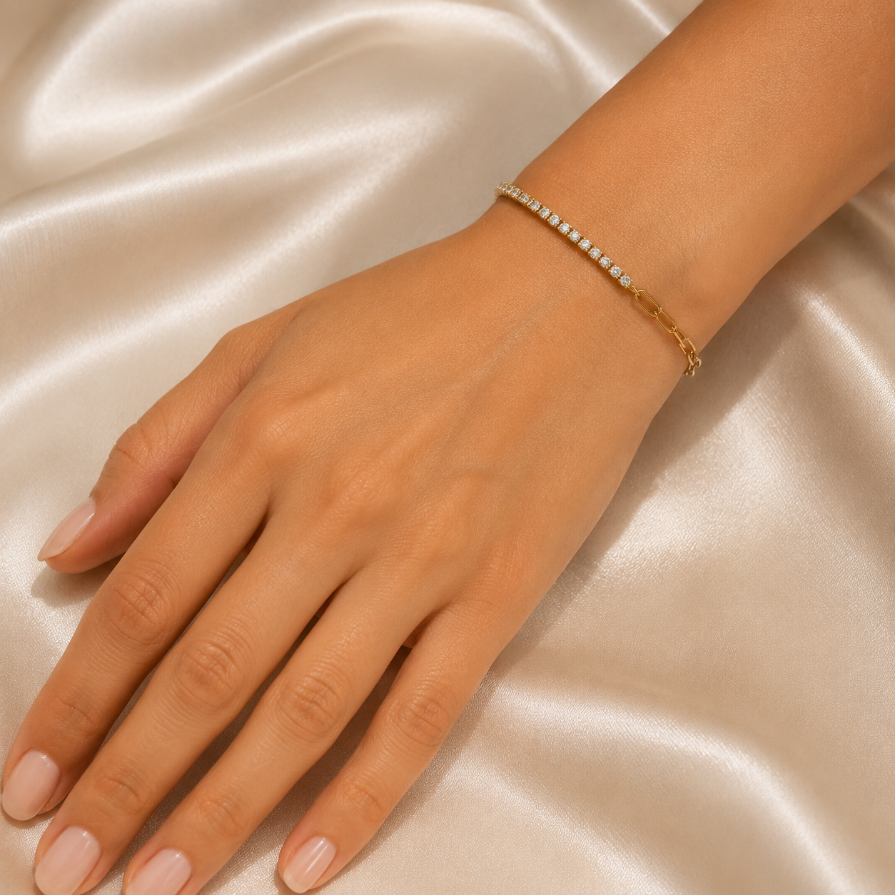 DIAMOND LINE CHAIN BRACELET