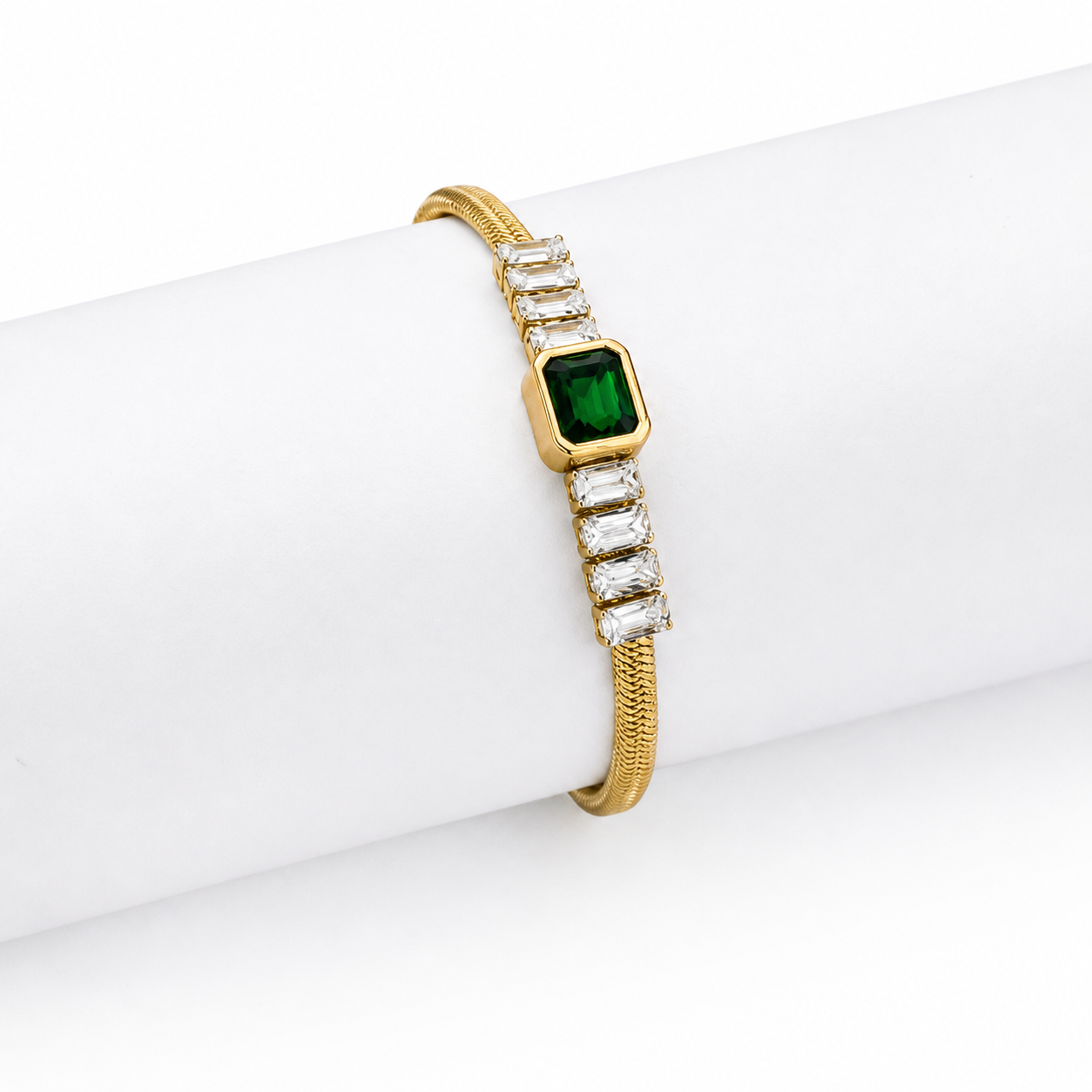 GREEN STONE CHAIN BRACELET