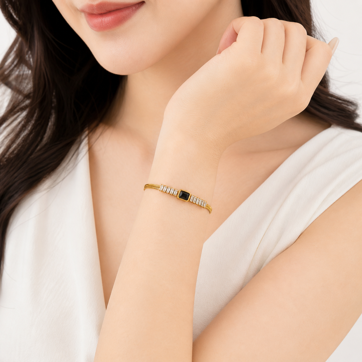 BLACK STONE CHAIN BRACELET
