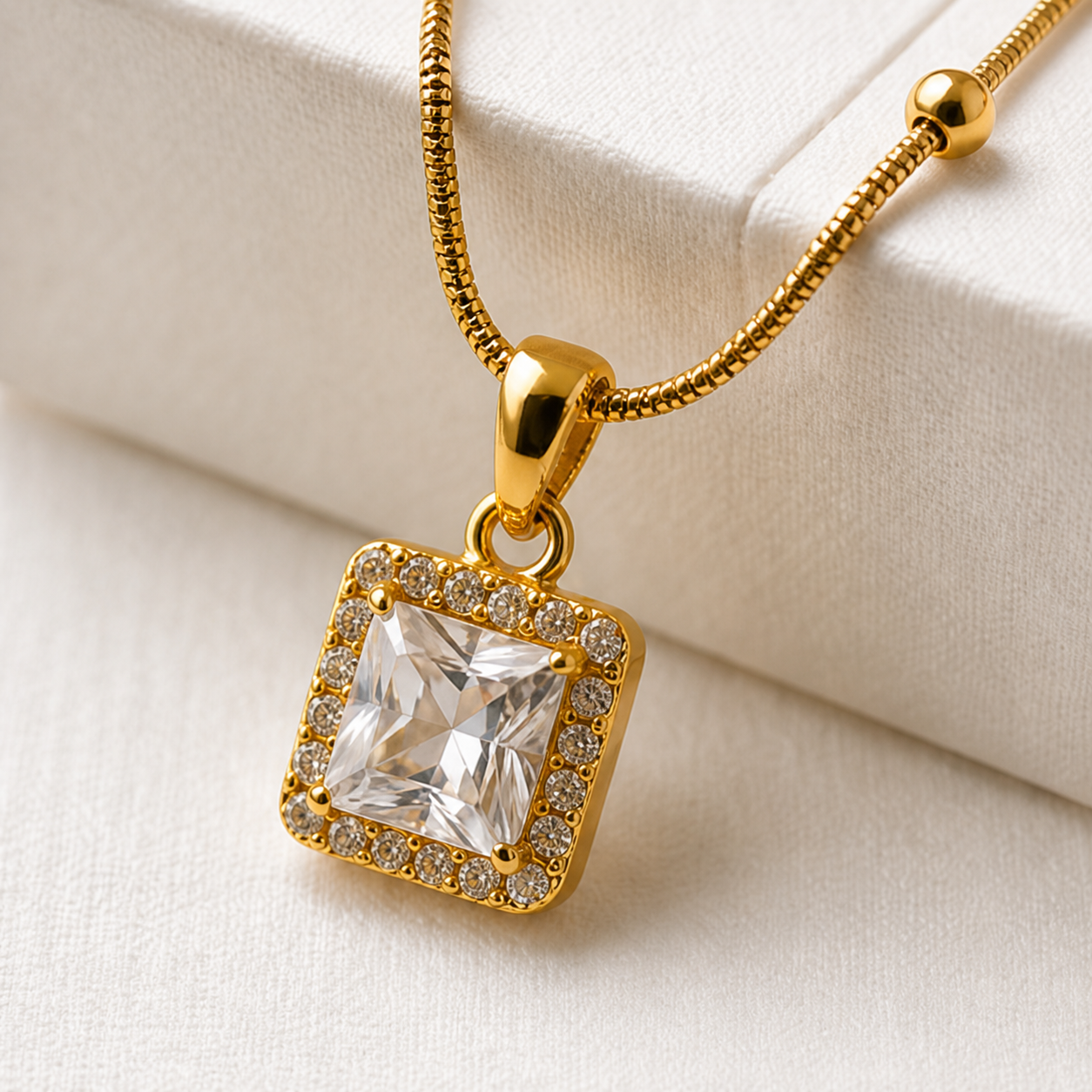 Elara Crystal Gold Necklace