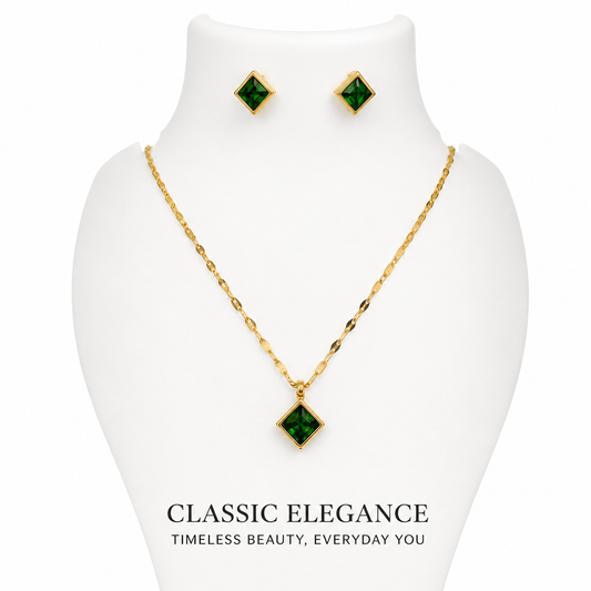 GREEN STONE NECKLACE