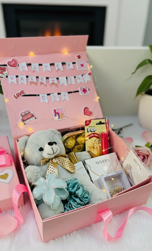 The Luxe Glam Box (Gift Hamper)