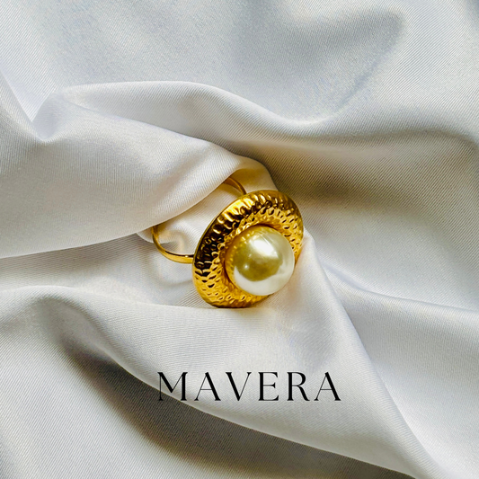PEARL RING