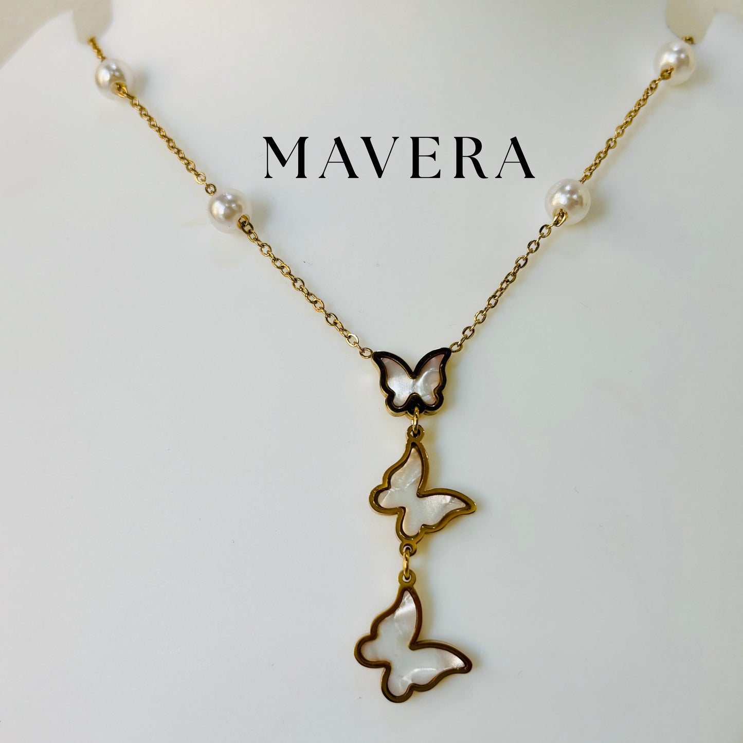 TRIPLE WING NECKLACE