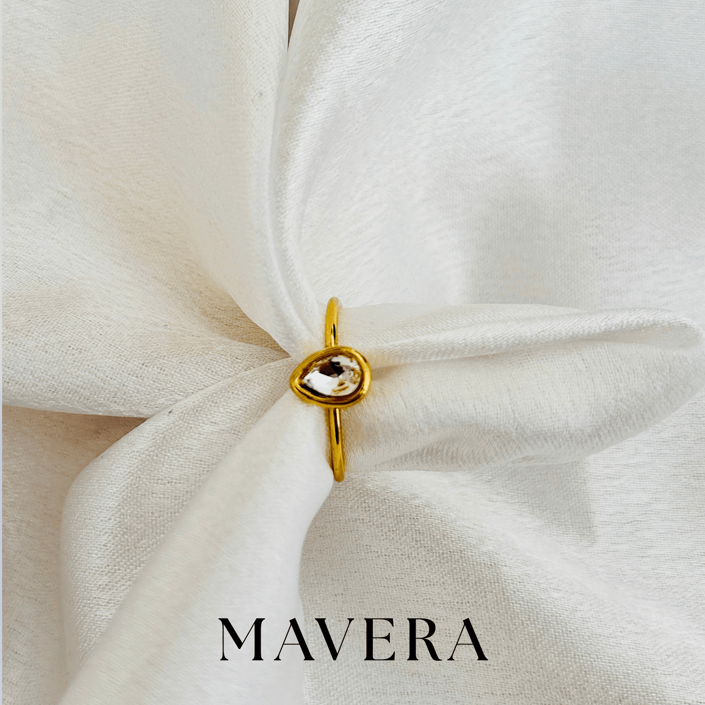 IVORY OVAL ADJUSTABLE RING