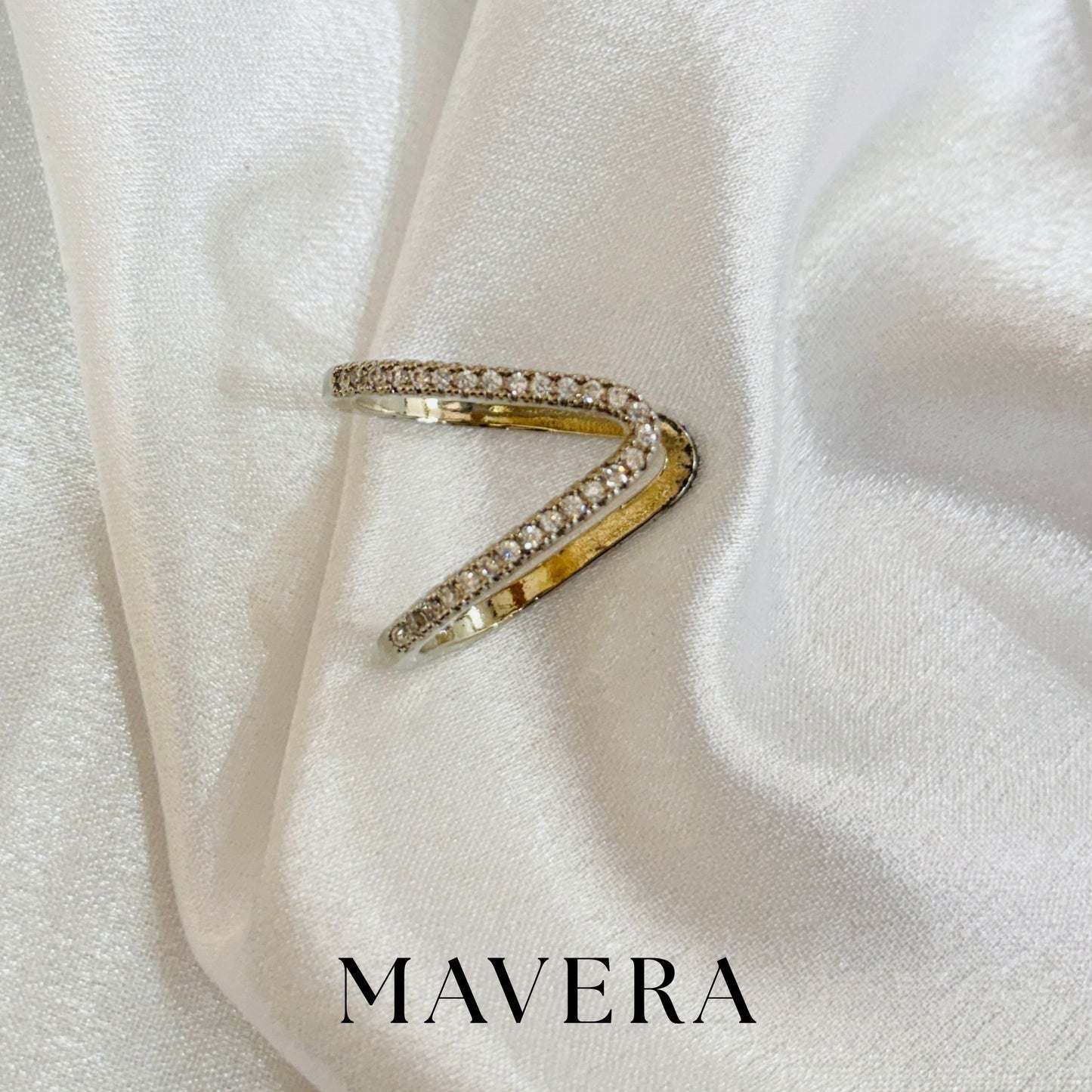 MAVERA V LUXE RING