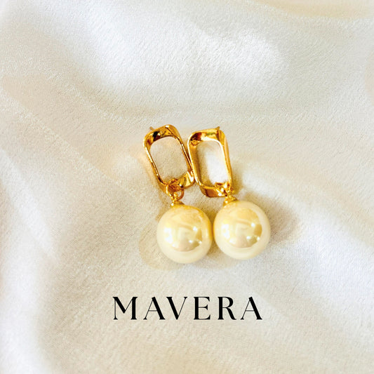 GOLD FANCY EARRINGS