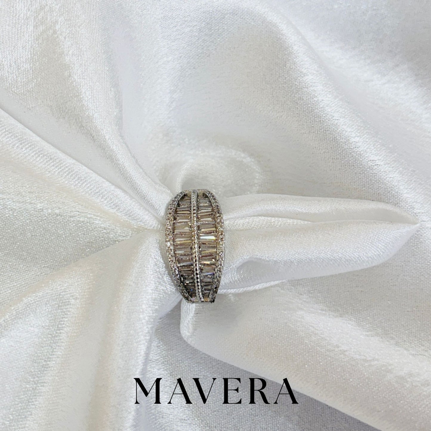IVORY CROWN RING