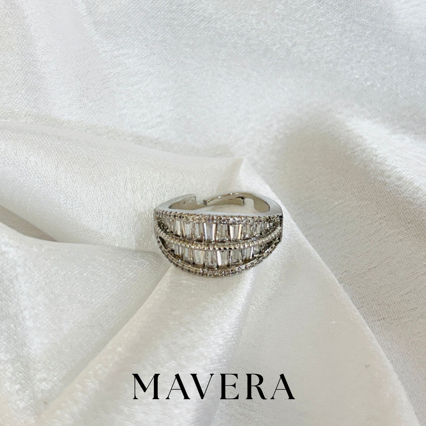 IVORY CROWN RING