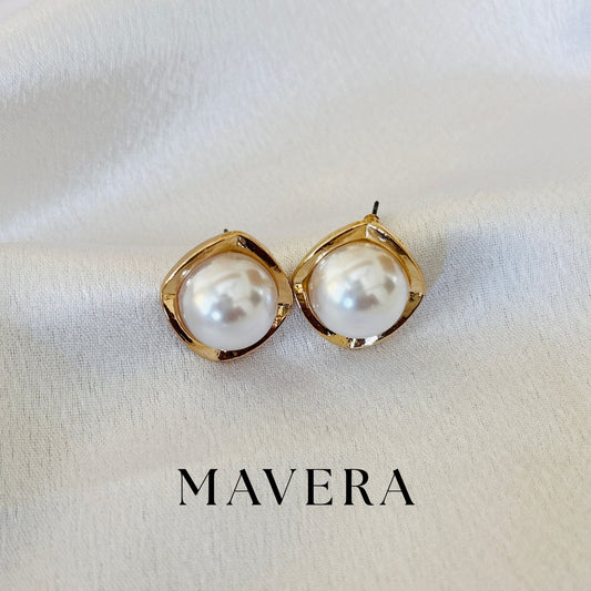PEARL EARRINGS