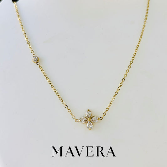 PEARL PETALS NECKLACE