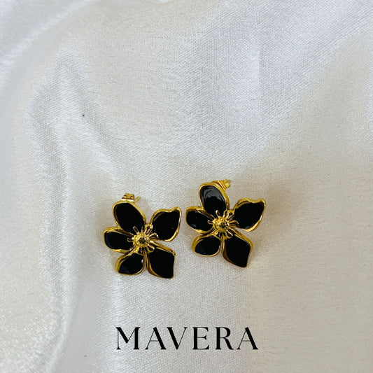 BLACK FLOWER EARRINGS