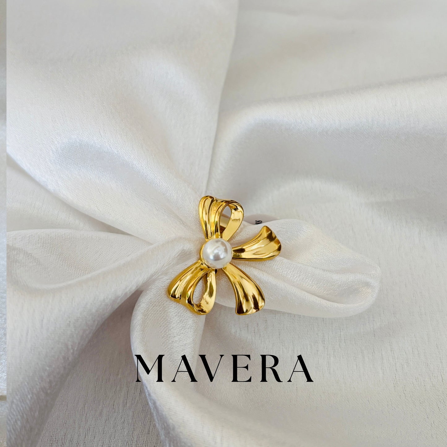 PEARL BOW RING