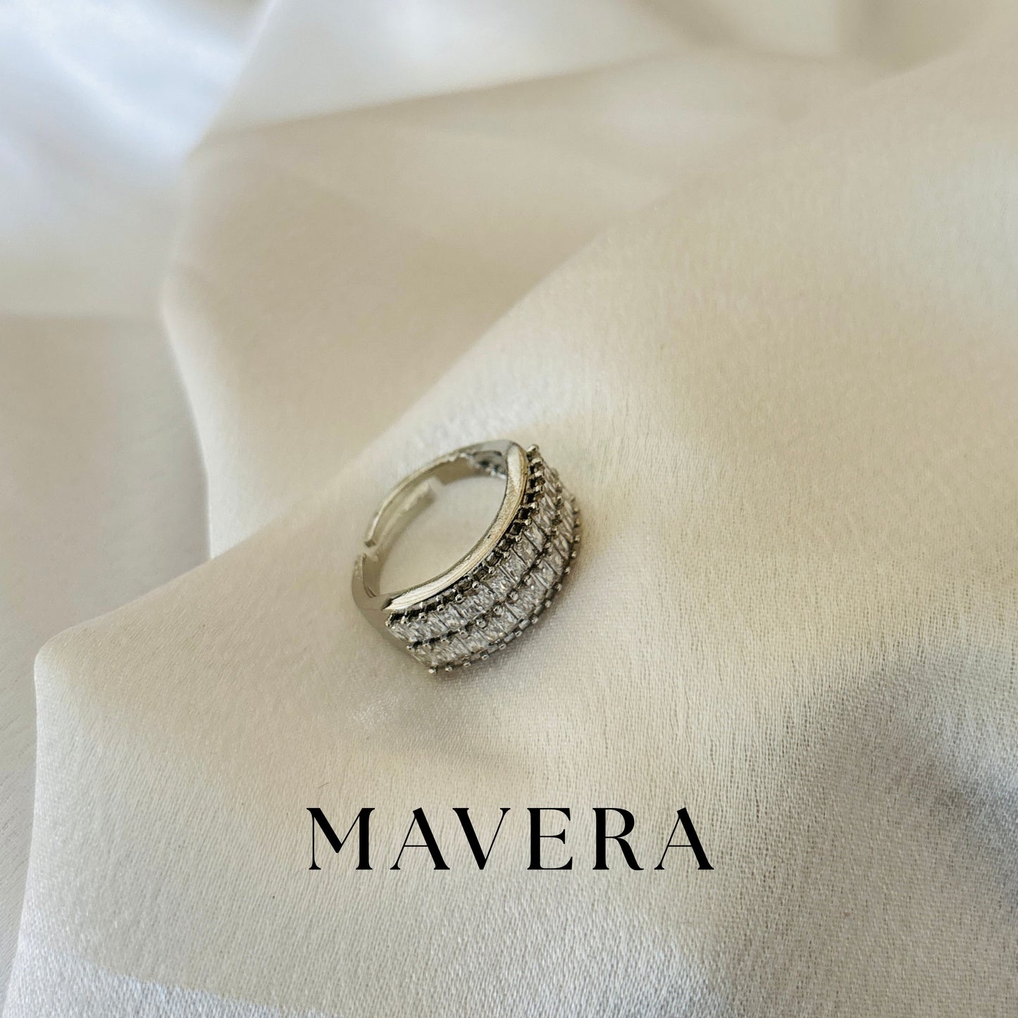 ASTER SILVER RING