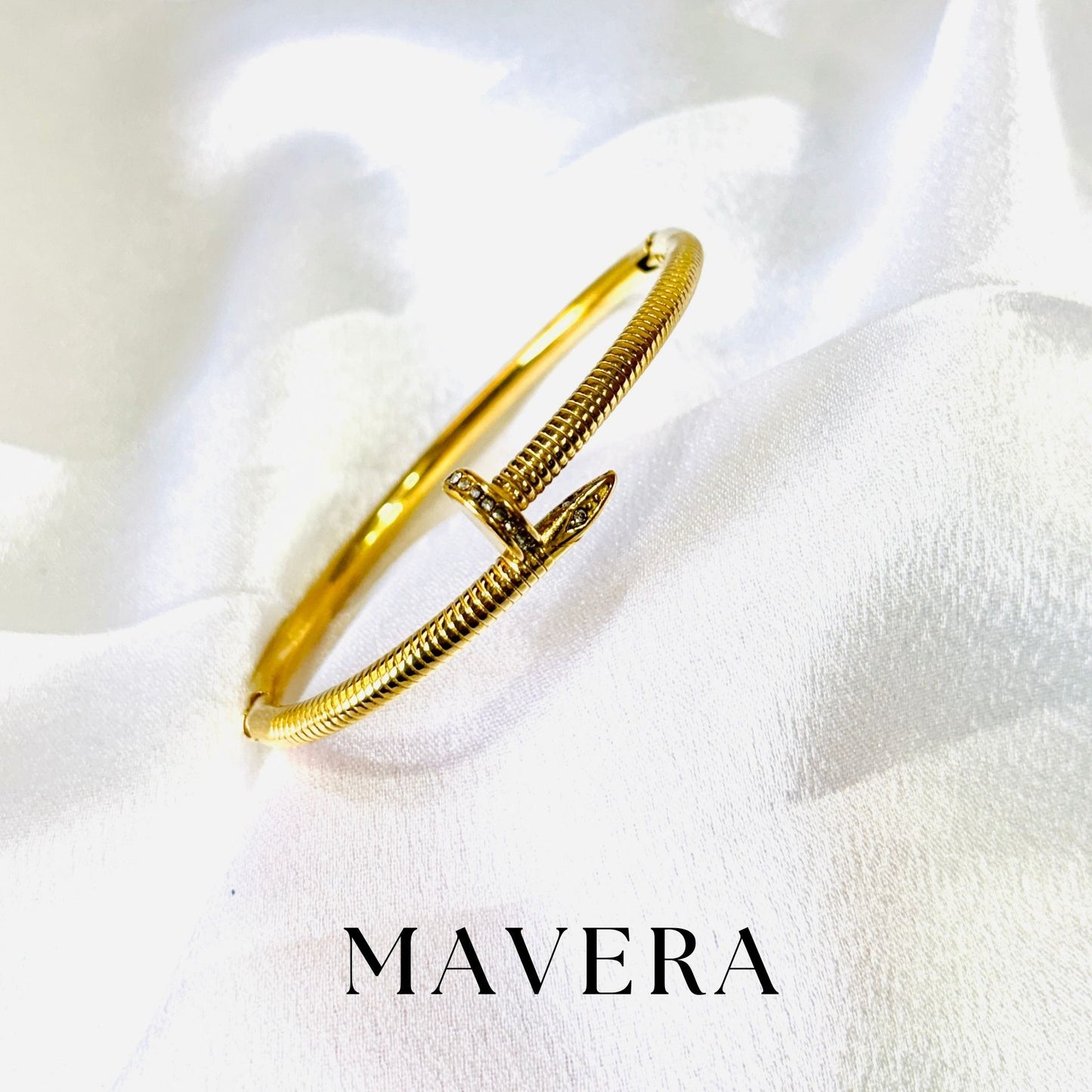 AURA LUXE BOLT BRACELETS