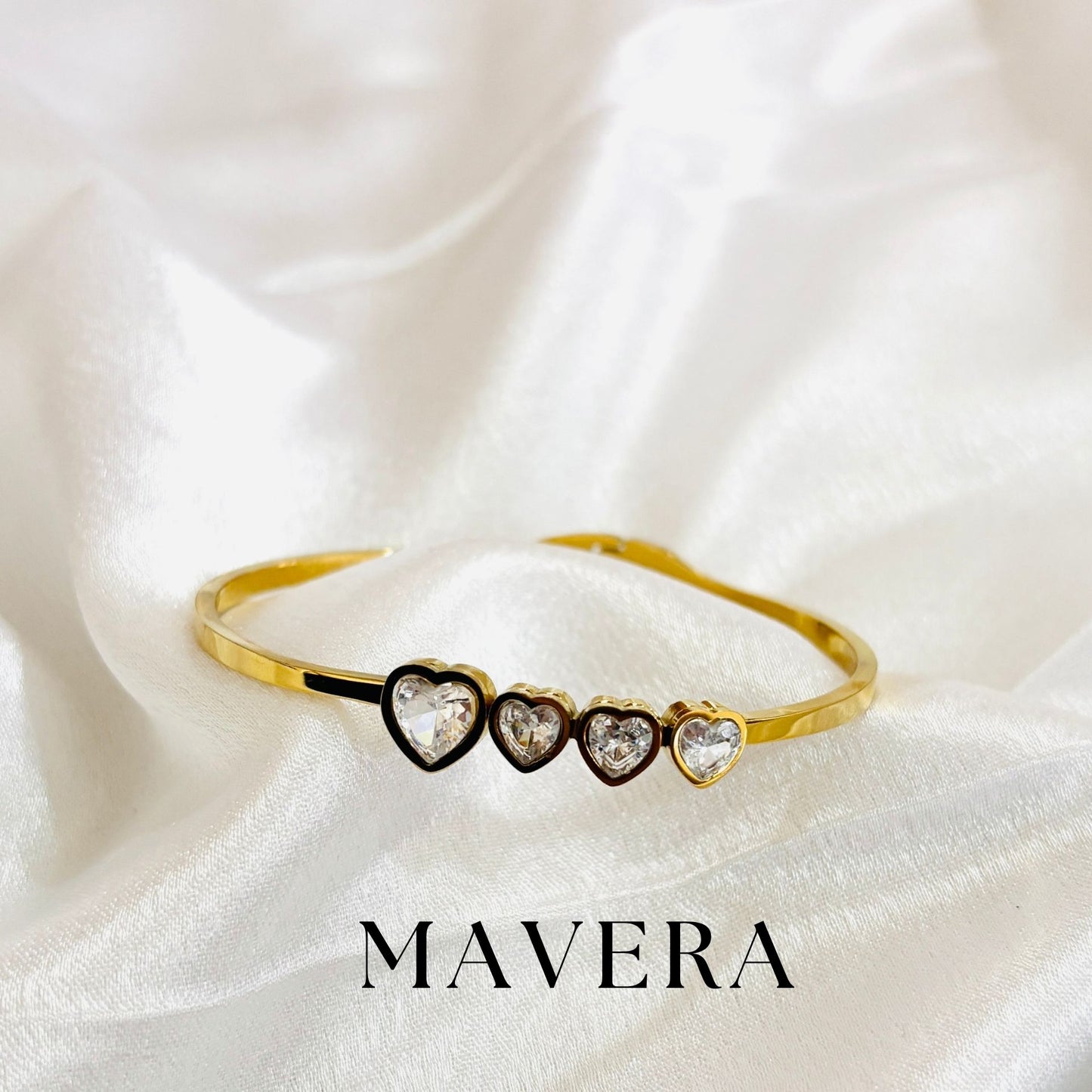 MINI HEART GLOW BRACELET